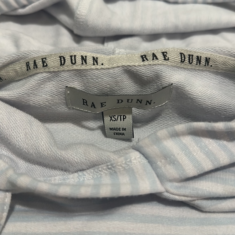 Super comfy RAE DUNN sweater - Picture 2 of 3